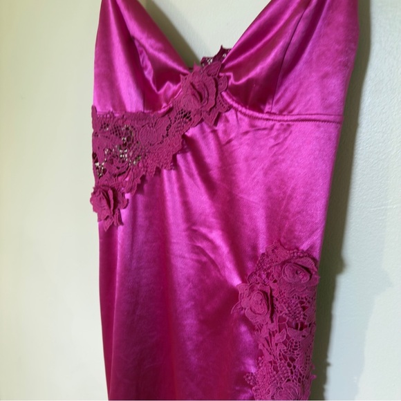 HELLO MOLLY MAGNETIC CONNECTION SATIN MINI DRESS PINK Size Large (8) NWT - Picture 3 of 12